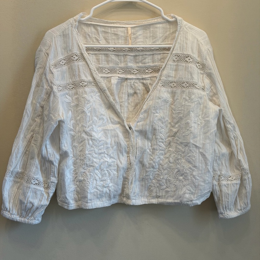 Free People Follow Your Heart White Eyelet Top MEDIUM floral embroidered cotton